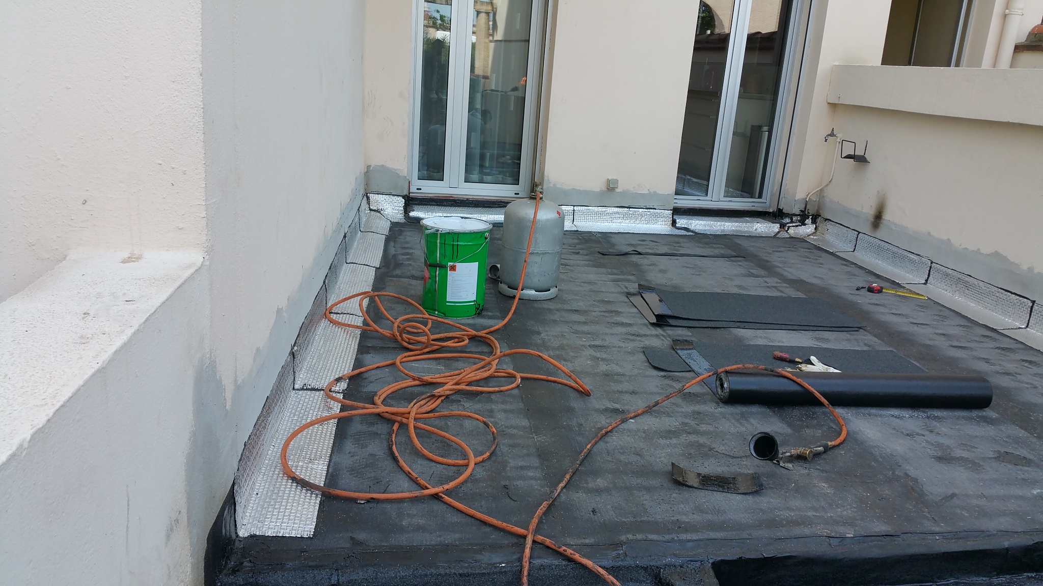 renovation-renov-tec-perpignan-pyrénées-orientales-66-travaux-appartemment-locaux-maison-couverture-maçonnerie-plomberie-peinture-menuiserie-electricité