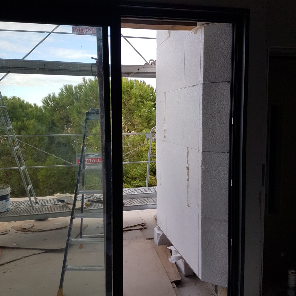 renovation-renov-tec-perpignan-pyrénées-orientales-66-travaux-appartemment-locaux-maison-couverture-maçonnerie-plomberie-peinture-menuiserie-electricité