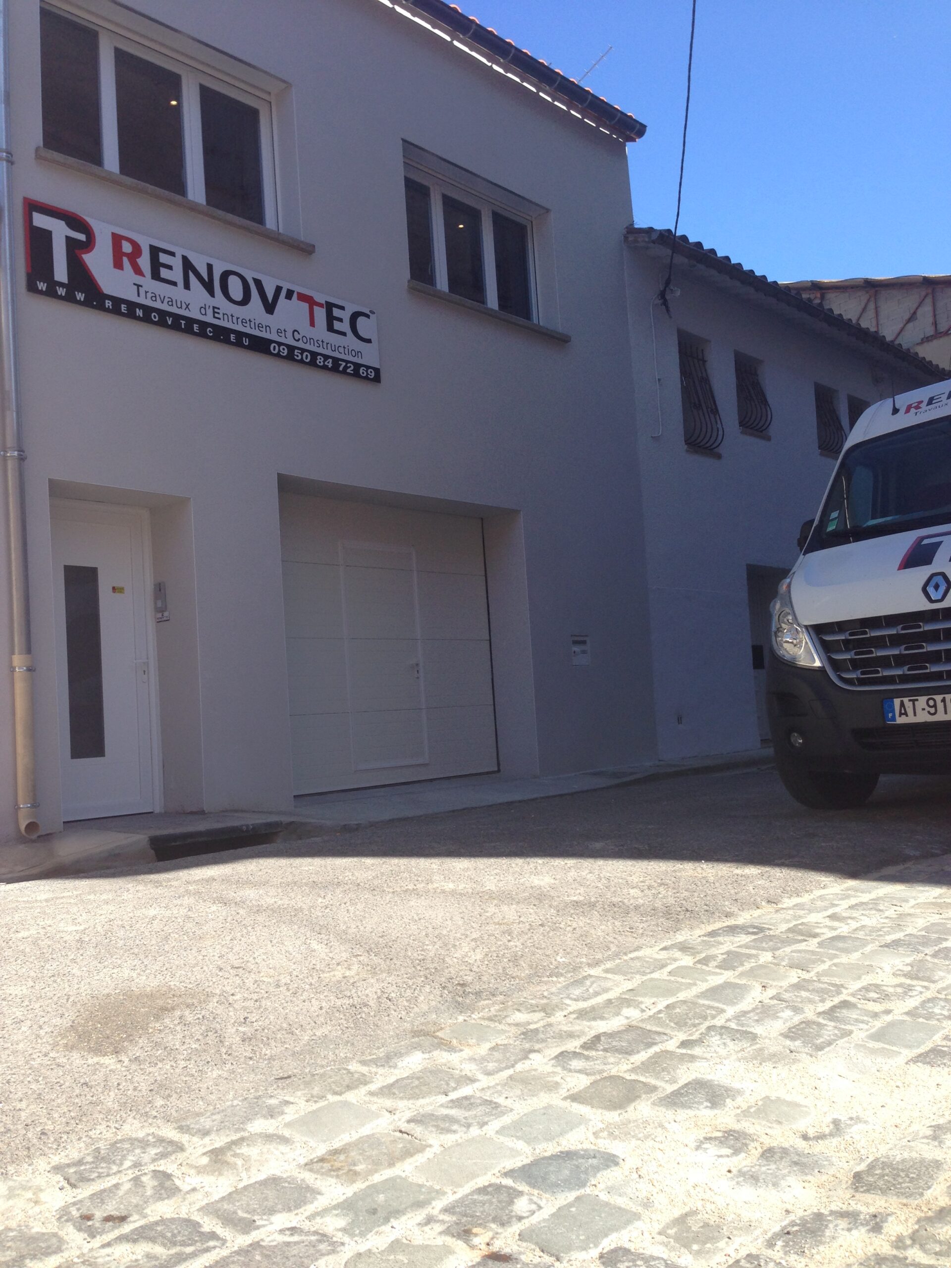 renovation-renov-tec-perpignan-pyrénées-orientales-66-travaux-appartemment-locaux-maison-couverture-maçonnerie-plomberie-peinture-menuiserie-electricité